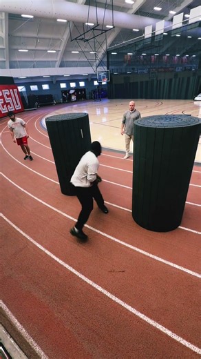 Defensive End Workout for Hand Eye Coordination 👀🤲 #handeyecoordination #sports #speed