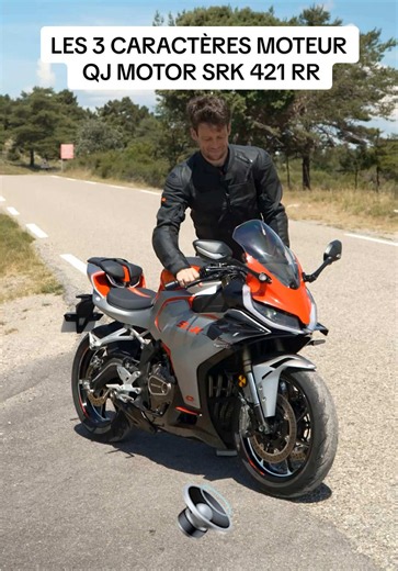 77ch, à 15000 tr/min, ça veut dire quoi ? 🤨 Pour bien comprendre les sensations du 4-cylindres pointu de cette QJ Motor SRK 421 RR, Adrian vous embarque avec lui au guidon pour un test sur le 6ème, 3ème et 1er rapport : 40 à 90 km/h. ✨ @Adrian Parassol