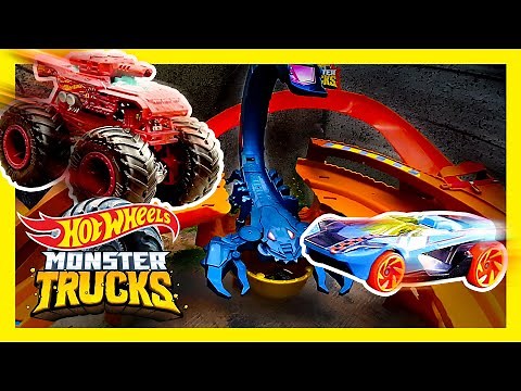 BATTLE IN THE DARK: ROAD RACERS vs. BIG RIGS!⚡️ | Monster Trucks | ‪@HotWheels‬