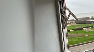 WATCH: Sheerness couple 'left to freeze' after broken window | KMTV