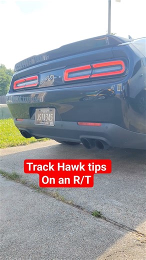 Track Hawk Exhaust Tips an a Challenger R/T