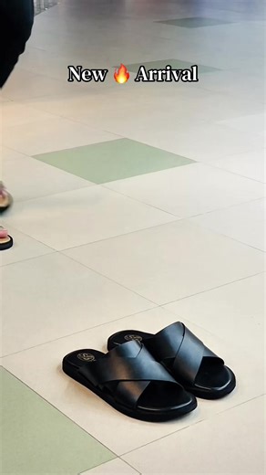 New 🔥 Arrival Visit at : Afmi plaza,2nd floor,Shop no 206 & 222,Nasirabad,Chattogram 🎊 #tiktok #tiktokbangladesh #slipper #foryou #foryoupage