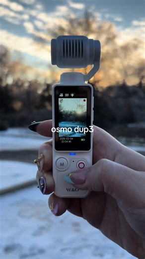 Small camera, BIG quality 🎥✨ 2.5K video, smooth stabilization, and a rotating lens that makes everyday moments feel cinematic—without the bulky gear. #camera #DigitalCamera #VloggingCamera #ContentCreatorTools #affordabletech @WOUS