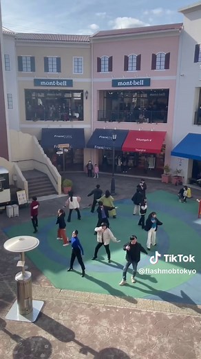 TikTokでフラッシュモブTOKYOさんをチェック！