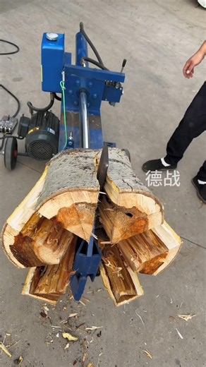 This Machine Splits Huge Logs Like Butter😱🔥#shorts