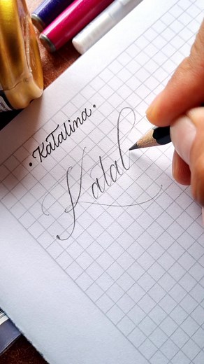 Katalina en Caligrafía: Ejercicios y Nombres Bonitos