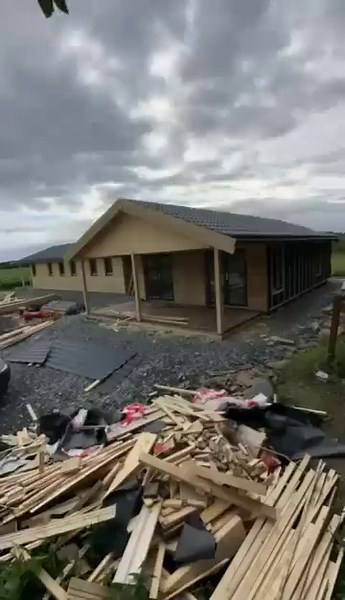 Our Model L1800 custom. 5 bedroom log cabin with second veranda accessed from master bedroom. 1800 sq. ft. Built in 12 days www.cabins4u.ie #logcabin #logcabins #logcabinlife #loghouse #timberframehouse #timberframehome #modularhome #modular #modularhomes #cabins4u | Cabins4U