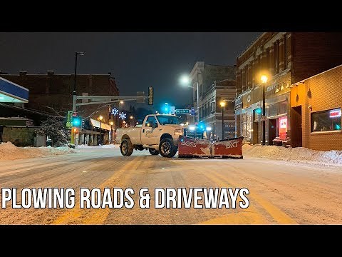 Snow Plowing Roads & Driveways | 6.0 Powerstroke & Boss Plow