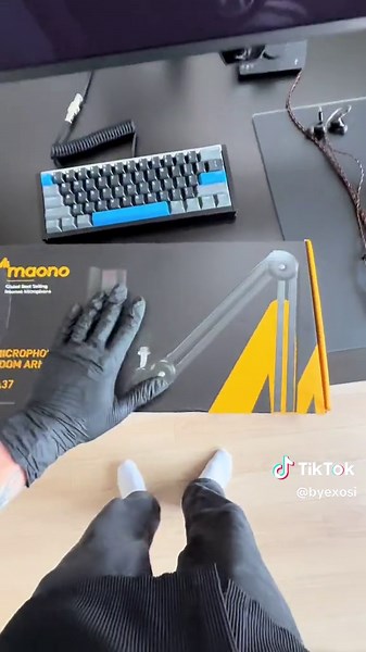 Maono PD300X Dynamic Microphone: High-Quality Sound