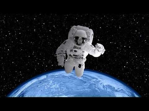 The Mystery of Entropic Gravity