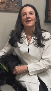 👩🏻‍⚕️ It’s so important to start training your #Puppy right away, so Dr. Michele Drake wanted to sit down next to her #NewPuppy Ranger and have a conversation regarding #PuppyTraining 🐶 Keep a look out for Pt. 2 of this video where Dr. Drake will share even more about training and her experience. 🐾 | The Drake Center for Veterinary Care