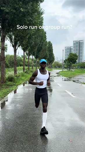 Solo Run vs Group Run — Which One Actually Makes You Better?