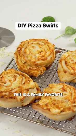 296K views · 2.7K reactions | These Pizza Swirls are an incredible kid-friendly snack that is ready in under 10 minutes! Grab some homemade or store-bought pizza dough, roll it out into a rectangular shape, add on toppings, then roll up like a cinnamon bun, cut, and pop into the air fryer for 10 minutes at 400F. Done! These are so tasty, and you will just love them! | Andy’s East Coast Kitchen | Facebook