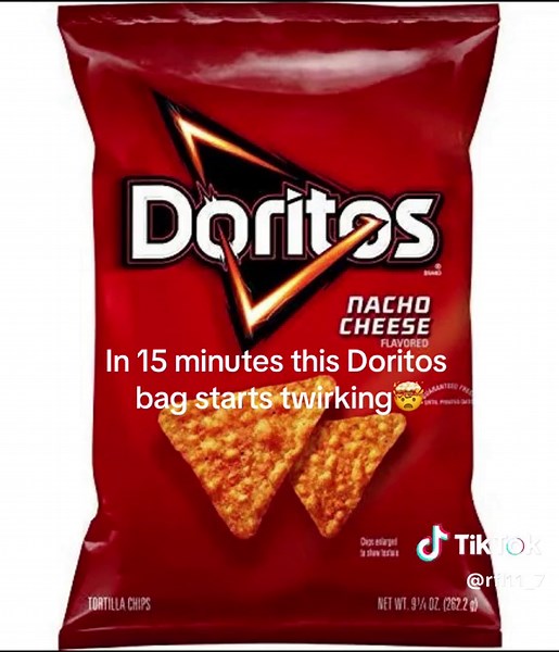 😋 #doritos #chips #crisps #food #snack #nacho #cheese #dance #twirk #triangle #shaunykenny @DanielSturridgelover62🔥