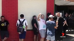 70K views · 335 reactions | Line ups and happy punters as a pub in Elizabeth North hands out free beer following record breaking temperatures in South Australia. The latest in 7 News at 6pm. Watch on Channel 7 Adelaide or 7plus | www.7plus.com.au/news #Heatwave #7News | 7NEWS Adelaide | Facebook