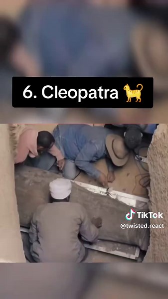 Sorry for looking into your eyes #anubis #sphinx #ancientegypt #ra #cleopatra