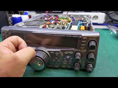 Kenwood TS 2000 para realizar diversas modificaciones y mantenimientos