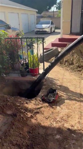 Pipe burst to replace entire sewer line