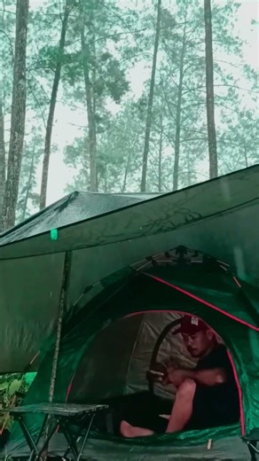 ⛺🌧️ Camping in Heavy Rain – My Tent Gets Completely Soaked!