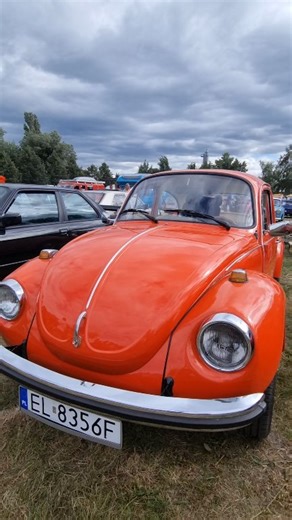 📸🚘 Klasyki w obiektywie Team Modry Kos 💙🧡 na II Zlot Pojazdów Zabytkowych Tropem Hubala w Zabrańcu #Klasyki #zlot #teammodrykos #oldcar #classiccar | Team Modry Kos