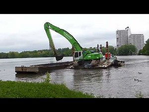 Sennebogen 835 in River Dredging Operation