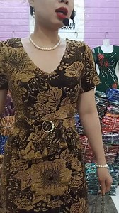 49K views · 344 reactions | 50-75kg. Nhũ kim tuyến hàn quốc cao cấp. ĐẦM TRUNG NIÊN CHE BỤNG CHE KHUYẾT ĐIỂM (nhũ vàng,đỏ,rêu,bac,hồng,đồng) #damtrungnien #đamtrungniên #damhoa #damhoatiet #damcogian #damthietke #vaytrungnien #thoitrangtrungnien #damdep #vaydep #damnhu #vaycogian #vaychonguoigia #trungnienmacgi #maudamdep #vayditiec #damditiec #damquyba #đầmtrungniên #damtrungtuoi | Linh Shop - chuyên hàng sale giá rẻ | Facebook