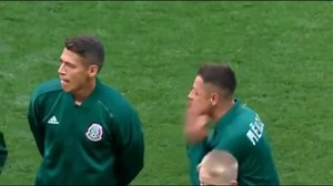 5.8M views · 10K reactions | Chicharito y su emoción al cantar el Himno Nacional, nos representa a todos. #Yaytsa #CorazónAzteca #MéxicoTeQuieroVerCampeón | Corazón Azteca | Facebook