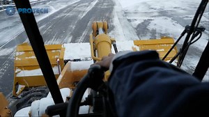 Learn from an experienced Sno Fighter the best way to keep your snow pusher level. A correct starting position can ease your operation and help the longevity of your wear parts. Find out more about Pro-Tech Sno Pushers by visiting SnoPusher.com | ProTech Sno Pushers | Facebook