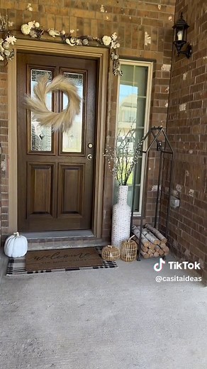 Autumn Front Porch Decor Ideas for Fall 2023