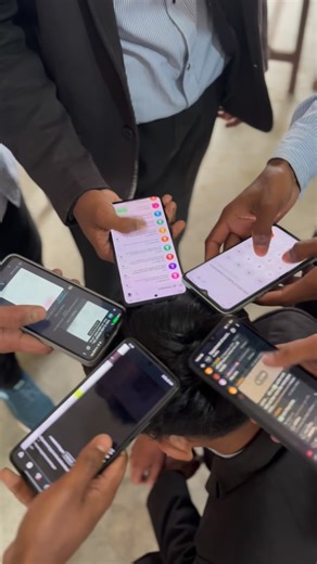 When your brain gets updated by WhatsApp University and ChatGPT Lite 2x2 = 22 confirmed. Too many apps installed, zero brain storage left 2×2 = 22 Me after studying from reels, statuses, and “forwarded as received” notes 2×2 = 22. When Al, WhatsApp, and gallery run your mind... but common sense didn’t download. Software updated. Logic deleted. #instagood #trandingreels #fyp #explorepage✨ #trending | Muksidul Hoque