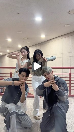 EVNNE on Instagram: "이븐 TROUBLE 👿 Challenge #이정현 #문정현 #나경 #코토네 @triplescosmos #EVNNE #이븐 #tripleS_EVOLution #트리플에스_에볼루션 #LEEJEONGHYEON #MUNJUNGHYUN #NaKyoung #Kotone #Target_ME #TROUBLE #Challenge #TROUBLE_Challenge"