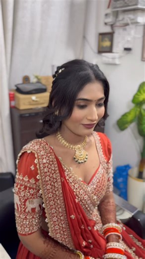 Roshni Prajapati on Instagram: "Om sai beauty care….. #9879430516 Madva look ….. #Real result, No editing# #professional Mekup# profesional look…….."