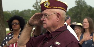 Memorial Day ceremony remembers, commemorates lives lost in service