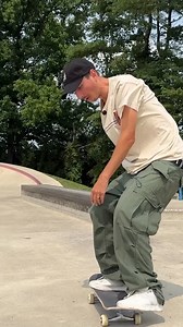 28K views · 1.2K reactions | Inward heelflips, Treflips and Hardflips are all good tricks to try on Feelbase decks ✔️ Get the full scoop from @tomasta on our channel  | Santa Cruz Skateboards | Facebook
