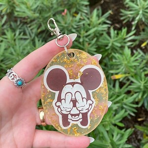 Mickey Mouse Middle Fingers Up Cartoon & Gold Flakes Resin Keychain Bag Charm