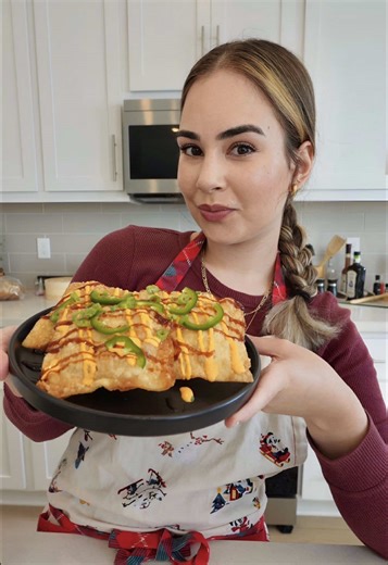 Crab Rangoon Nachos🦀🔥 #cookingwithkoko #fyp #foryoupage #trending #viral Ingredients: •8oz cream cheese •8oz imitation crab •1 tbsp soy sauce •1 tsp sugar •1 tsp garlic powder •1 tsp white or black pepper •1 tsp worcestershire sauce •1 tbsp green onion •oil for frying •wonton wrapper •garnish with unagi, spicy mayo, jalapeños, & green onions @Philly Cream Cheese @Kikkoman USA @leekumkee.usa @McCormick Spices @HexClad