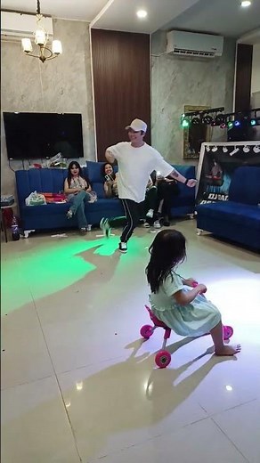 Ginto intermission dance