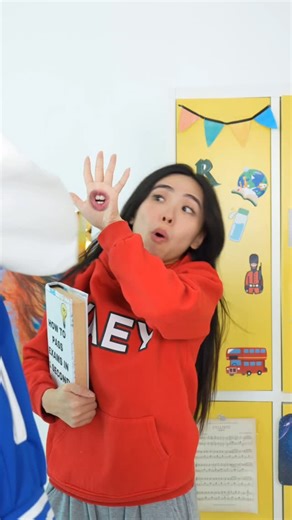 Siowei on Instagram: "Do you want your hands to talk too? #yaey #hand #talk #home #food #school"