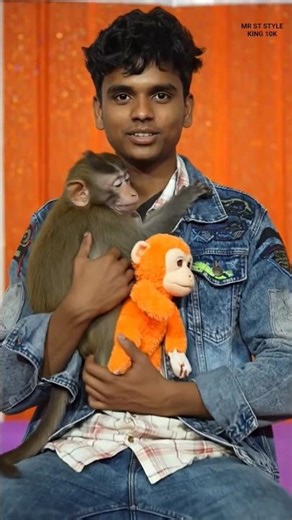 (((((দেখেন ভাই অবাক হওয়ার বিষয় না জানি এ মানুষটার বন্ধু এই বান্দর))))))‌#edit #respect