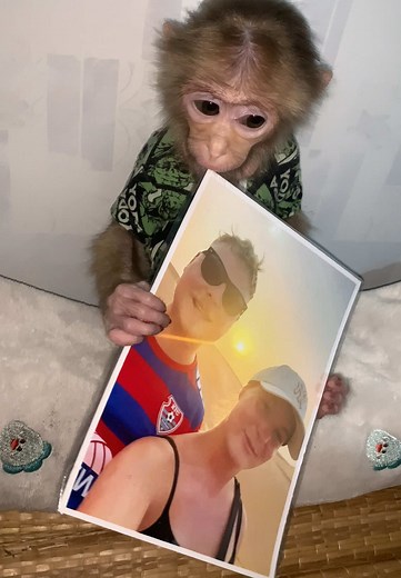 BiBi's Special Gift for a Girlfriend