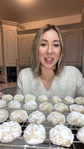 Easy Snowball Cookies Recipe for Christmas
