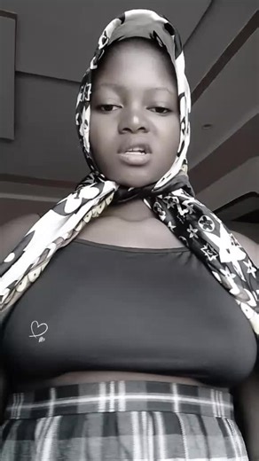 satima 🫦🫦 (@satima228)’s videos with son original - La mauvaise HD