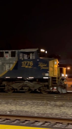 CSX 1776 rolls through Geneva! #railroad #railfan #railway #csx #unionpacific #train