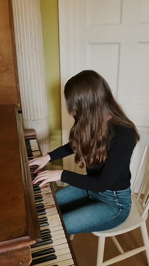 To celebrate 10 years of the Skinny Love video I want to share something with you! Tune into my YouTube channel 5pm GMT Thursday 💛 link in bio #birdy