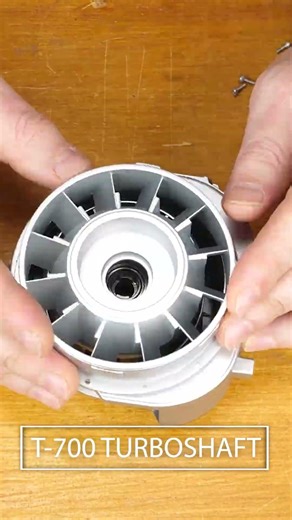 Building Teching Engine Model Kits are an awesome experience. The T-700 Turboshaft is another beauty