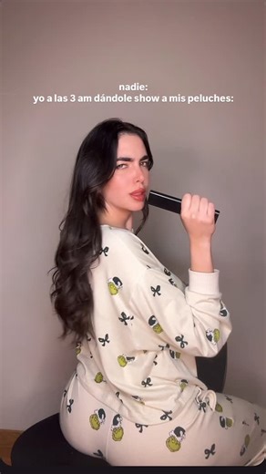 Martha del Hoyo on Instagram: "Este momento del show vive en mi mente @dualipa #baile #viral"