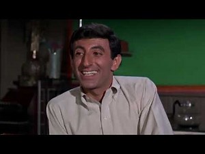 Jamie Farr on HAZEL