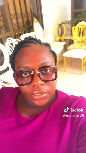 Types of chairs for your Weddings #weddings #weddingchairs