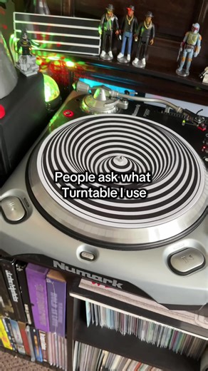 People often ask about my set up. This is what I use. #vinyl #turntable #recordplayer #vinylcommunity #djsetup