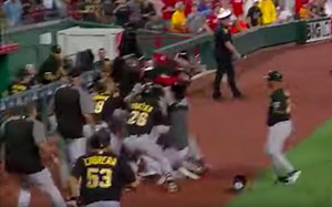 Massive fight breaks out between baseball players